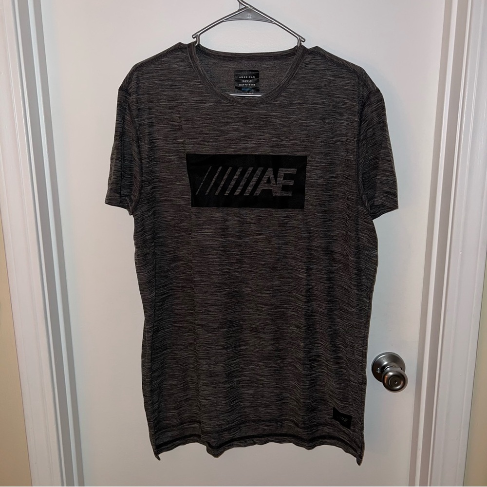 🍀4 for 25🍀 American Eagle | Soft Gray and Black Short Sleeve